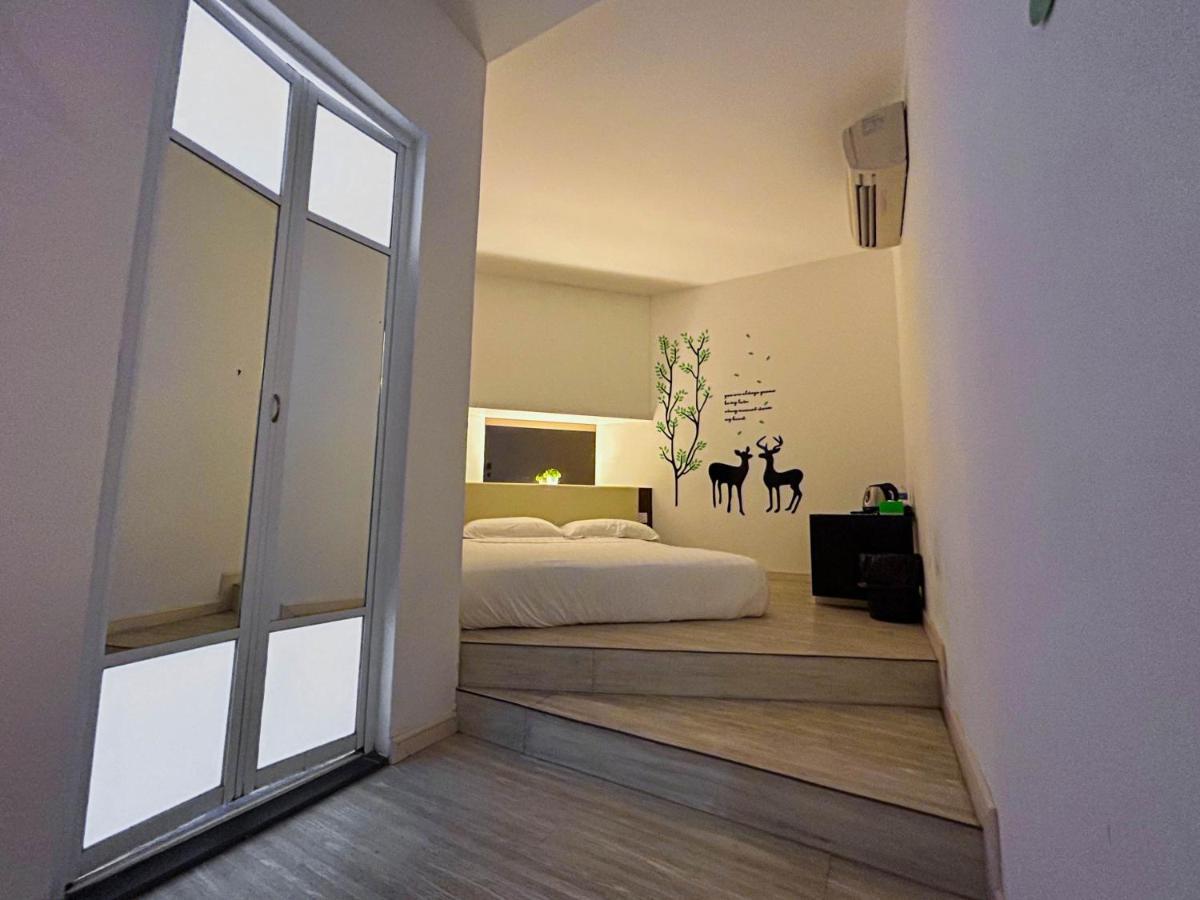 Cel Hotel Skudai Zewnętrze zdjęcie